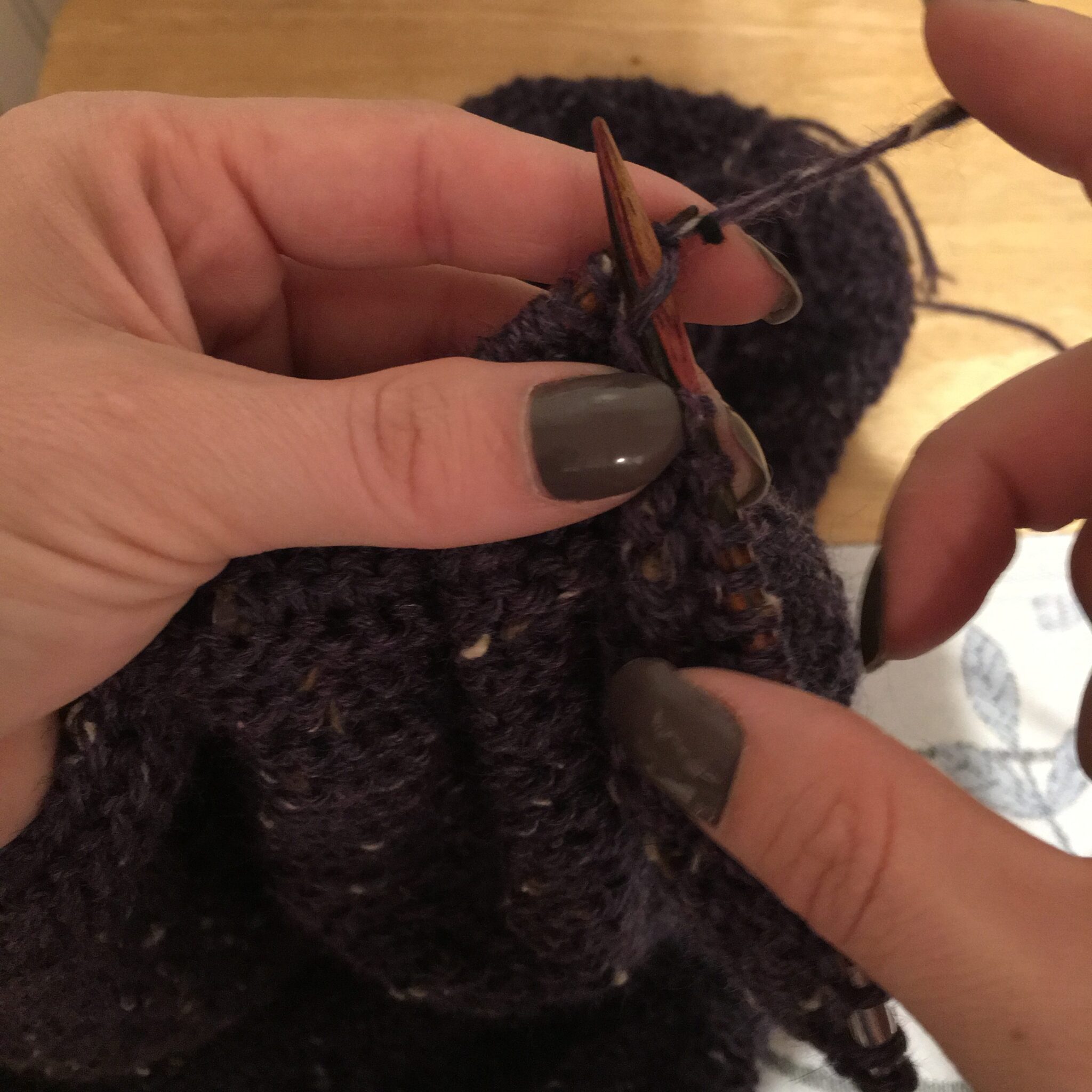 How to work the purl stitch