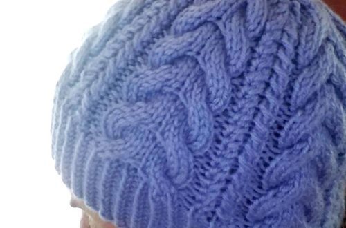 The Highwayman Hat Breaks Free on Knitting in the Park