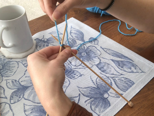 How to Cast On a knitting tutorial