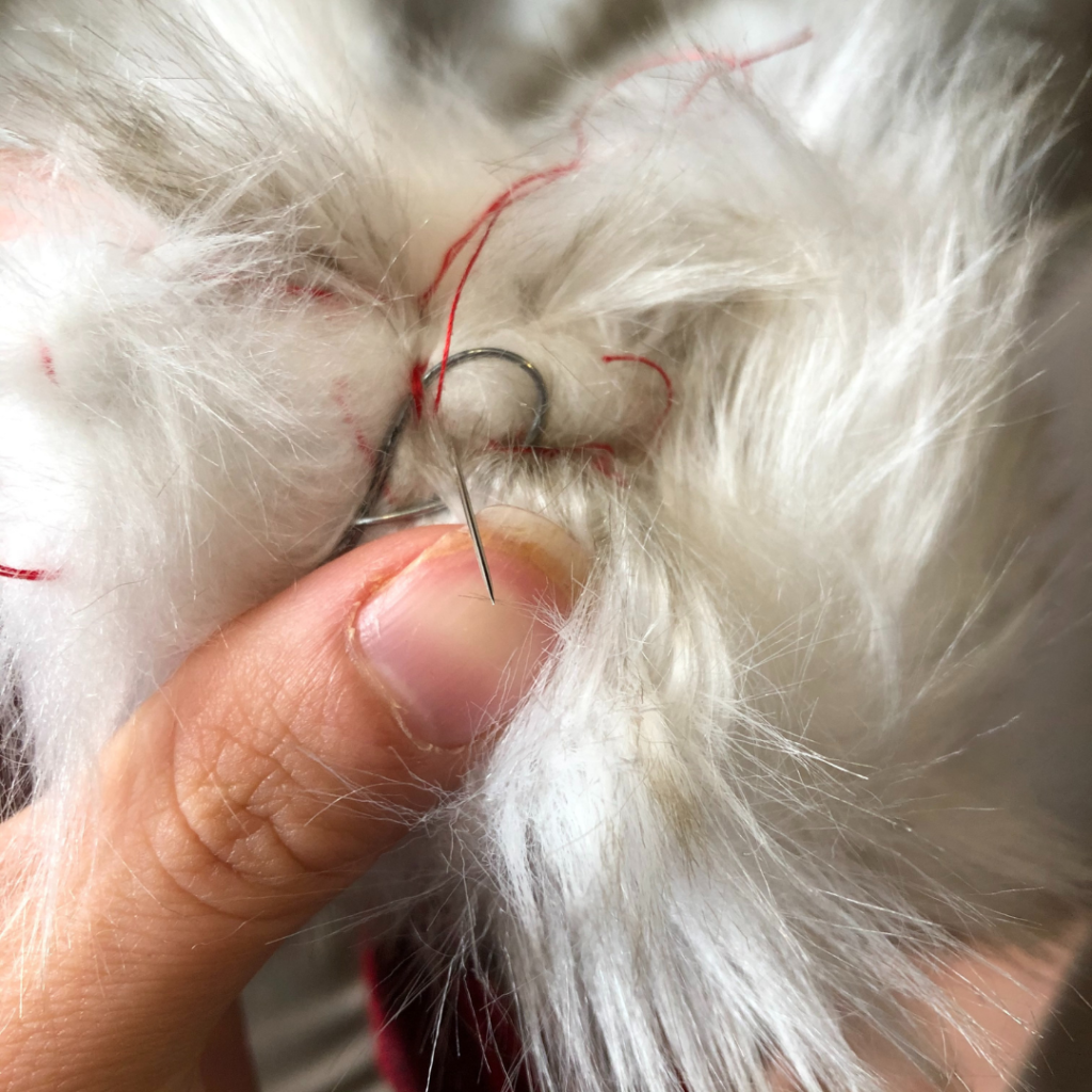 Finishing your DIY Mitten Ornaments