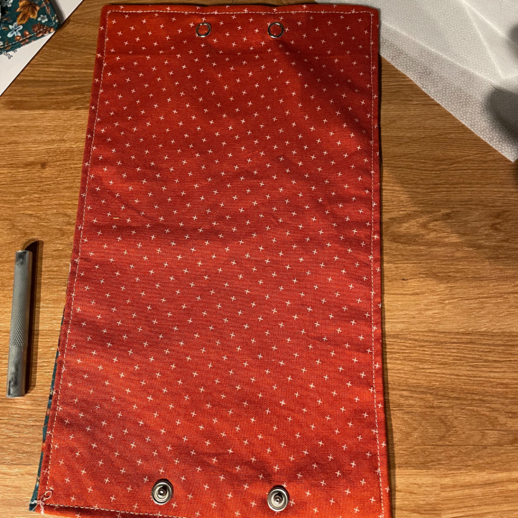 How to make your own fabric skein savers
